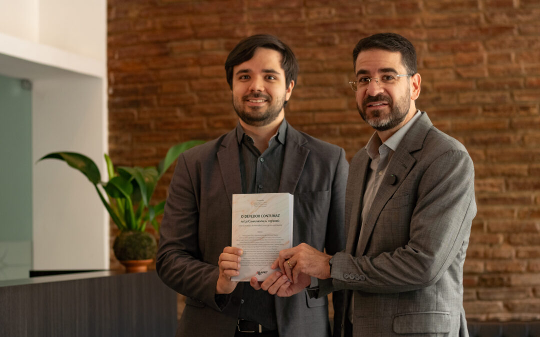 Sócio e advogado do escritório Ivo Barboza analisam impacto da Lei do Devedor Contumaz em obra nacional